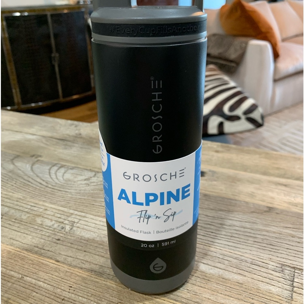 Grosche insulated water bottle